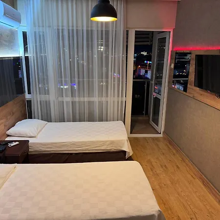特米兹酒店