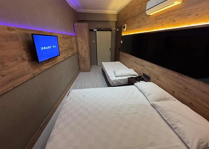 特米兹酒店 酒店